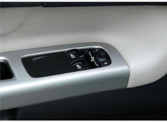 沃尔沃C30 2008款 2.4i 车厢座椅   门窗控制