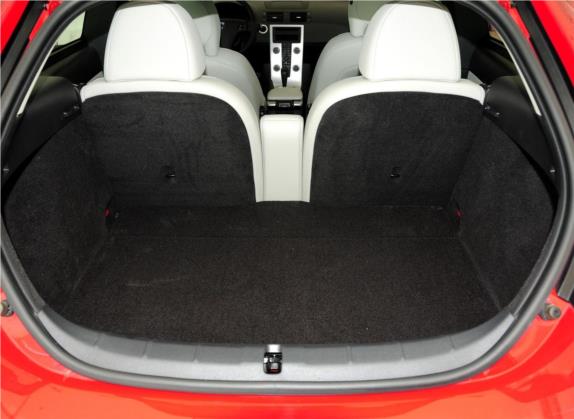 沃尔沃C30 2011款 2.0 智雅版 车厢座椅   后备厢