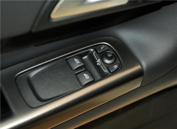 沃尔沃C30 2011款 2.0 R-Design 车厢座椅   门窗控制