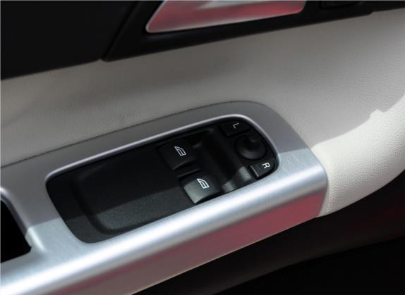 沃尔沃C30 2012款 2.0L Aktiv 乐动套装版 车厢座椅   门窗控制