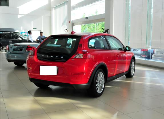 沃尔沃C30 2012款 2.0L Aktiv 炫动套装版 外观   斜后