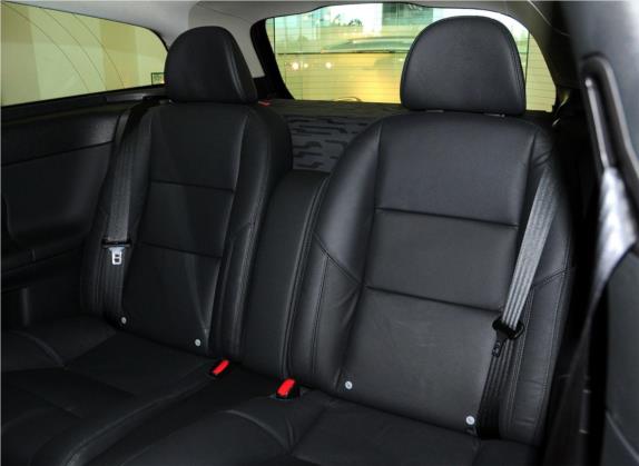 沃尔沃C30 2013款 2.0L 炫动版 车厢座椅   后排空间