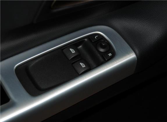 沃尔沃C30 2013款 2.0L 炫动版 车厢座椅   门窗控制