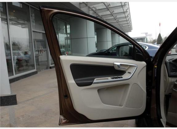 沃尔沃XC60(进口) 2009款 T6 AWD智雅版 车厢座椅   前门板