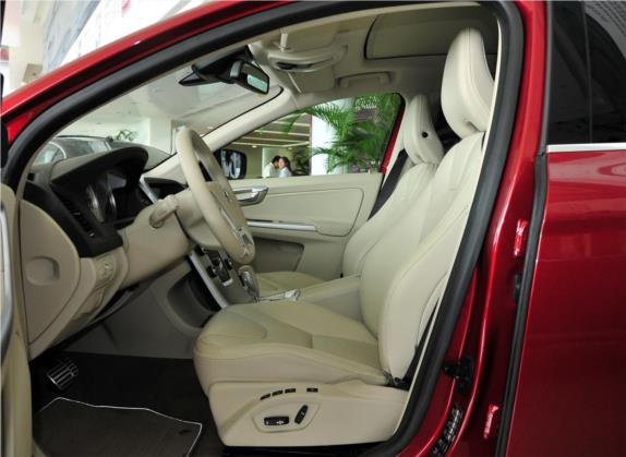 沃尔沃XC60(进口) 2011款 2.0T 智雅版 车厢座椅   前排空间