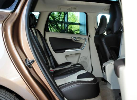 沃尔沃XC60(进口) 2011款 2.0T 智尊版 车厢座椅   后排空间