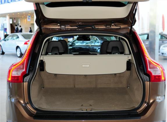 沃尔沃XC60(进口) 2011款 2.0T 智尊版 车厢座椅   后备厢