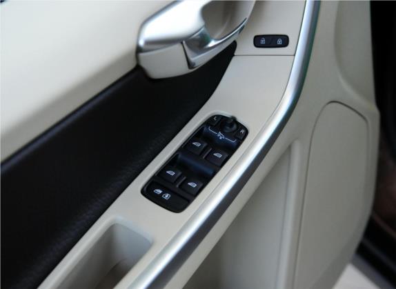 沃尔沃XC60(进口) 2011款 2.0T 智尊版 车厢座椅   门窗控制