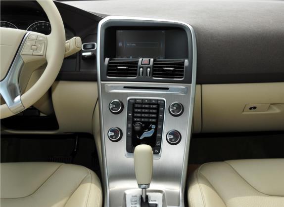 沃尔沃XC60(进口) 2012款 T6 AWD舒适版 中控类   中控台