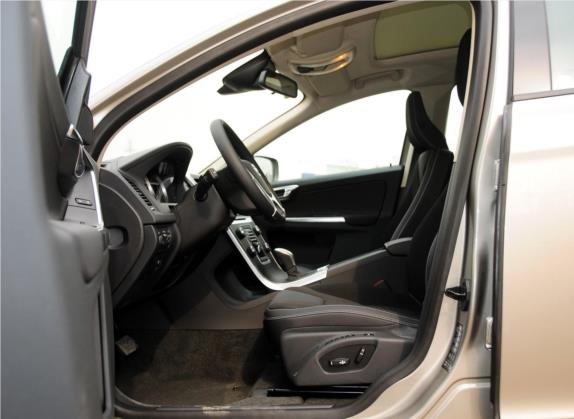 沃尔沃XC60(进口) 2013款 T5 智尚版 车厢座椅   前排空间
