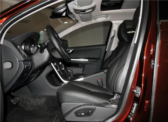 沃尔沃XC60(进口) 2015款 T5 智逸版 车厢座椅   前排空间