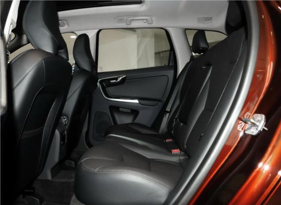 沃尔沃XC60(进口) 2015款 T5 智逸版 车厢座椅   后排空间