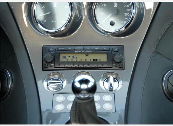 威兹曼GT 2006款 4.8 MF4 中控类   中控台