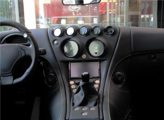 威兹曼GT 2012款 4.4T MF4 中控类   中控台