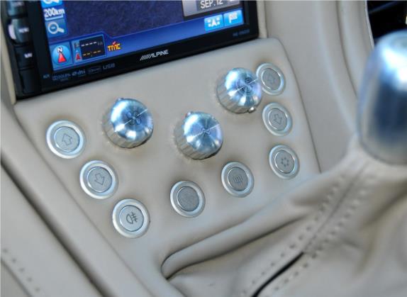 威兹曼GT 2012款 4.4T MF5 车厢座椅   门窗控制