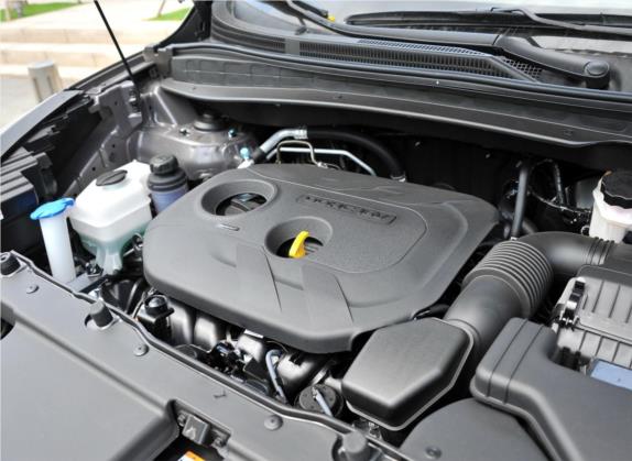 北京现代ix35 2013款 2.0L 自动两驱智能型GLS 国IV 其他细节类   发动机舱