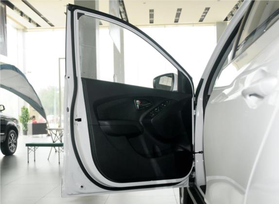 北京现代ix35 2013款 2.0L 自动两驱舒适型GL 国IV 车厢座椅   前门板