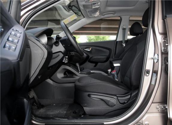 北京现代ix35 2013款 2.0L 自动两驱舒适型GL 国V 车厢座椅   前排空间