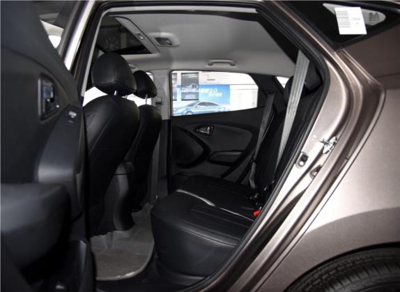 北京现代ix35 2015款 2.0L 自动两驱智能型 国IV 车厢座椅   后排空间