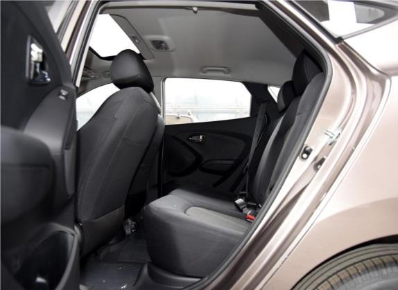 北京现代ix35 2015款 2.0L 自动两驱舒适型 国IV 车厢座椅   后排空间
