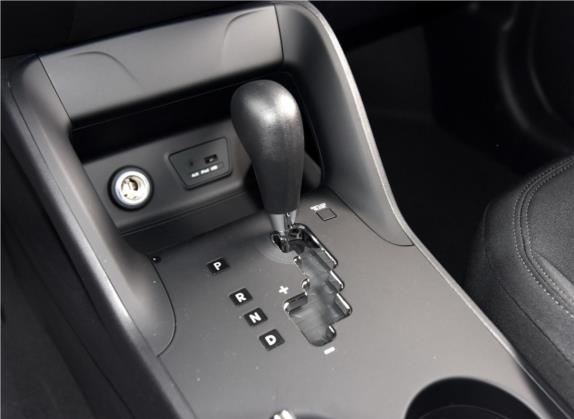 北京现代ix35 2015款 2.0L 自动两驱舒适型 国IV 中控类   挡把
