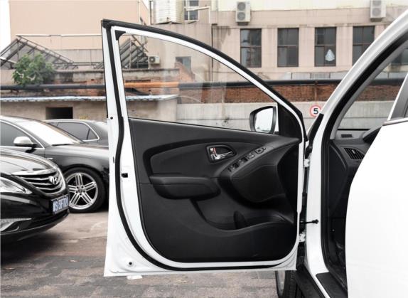 北京现代ix35 2015款 2.0L 自动两驱领先型 国V 车厢座椅   前门板
