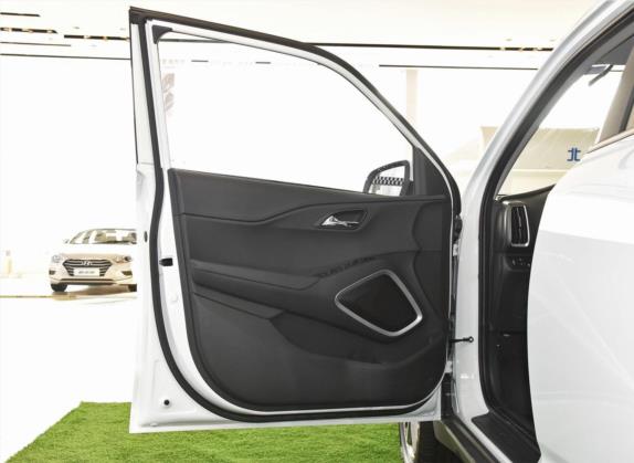 北京现代ix35 2019款 2.0L 自动两驱智勇·畅享版 国V 车厢座椅   前门板