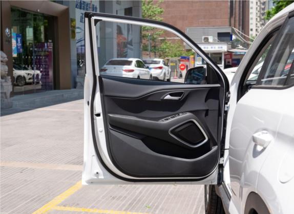 北京现代ix35 2019款 2.0L 自动两驱智勇·畅质版 国VI 车厢座椅   前门板