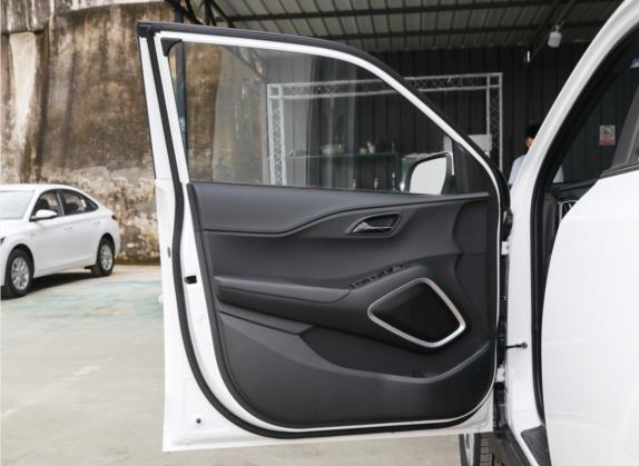 北京现代ix35 2020款 1.4T DCT两驱智勇·畅享版 车厢座椅   前门板
