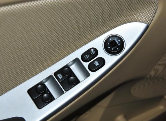 瑞纳 2010款 三厢 1.4L 自动时尚型GT 车厢座椅   门窗控制