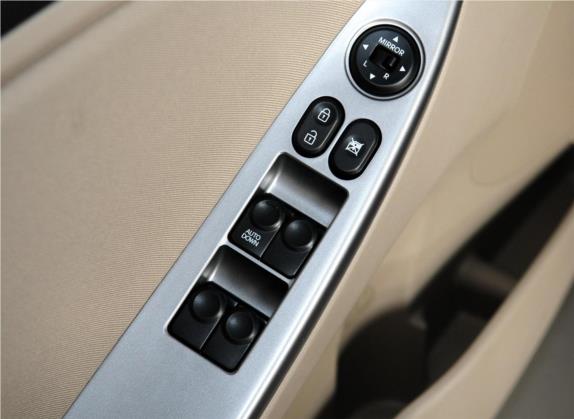 瑞纳 2014款 1.4L 手动智能型GLS 车厢座椅   门窗控制
