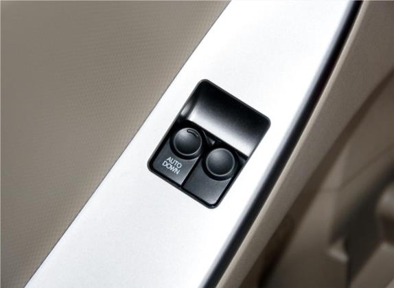 瑞纳 2014款 1.4L 手动时尚型GS 车厢座椅   门窗控制