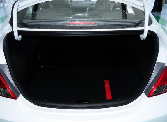 瑞纳 2014款 1.4L 自动智能型GLS 车厢座椅   后备厢