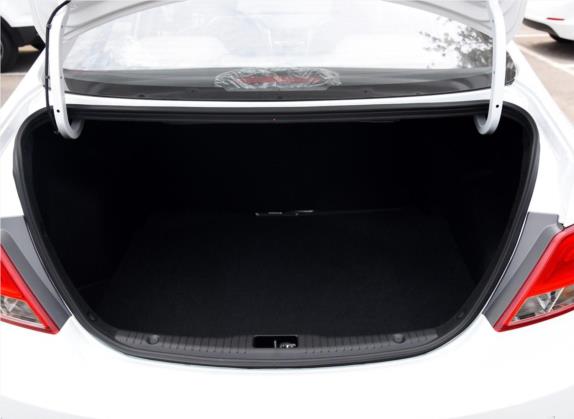 瑞纳 2016款 1.4L 自动智能型GLS 车厢座椅   后备厢