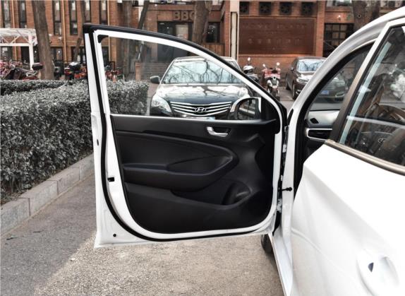 瑞纳 2017款 1.4L 手动焕新版 国V 车厢座椅   前门板