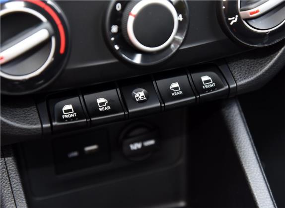 瑞纳 2017款 1.4L 手动焕彩天窗版 国V 车厢座椅   门窗控制