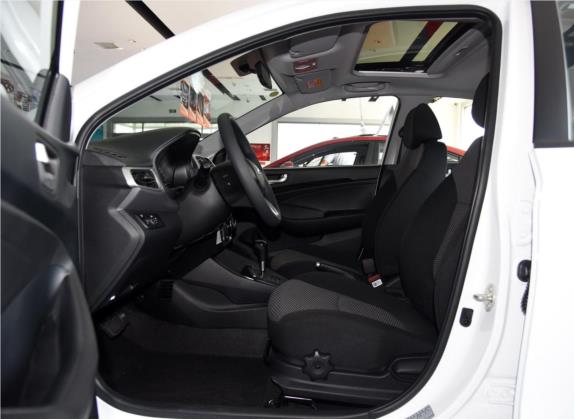 瑞纳 2017款 1.4L 自动跃享版 国V 车厢座椅   前排空间