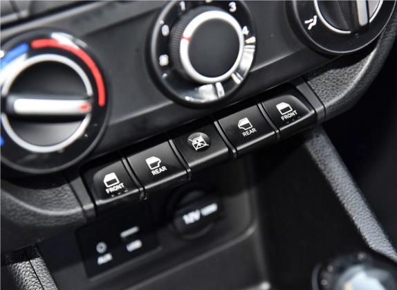 瑞纳 2017款 1.4L 自动跃享网联版 国V 车厢座椅   门窗控制