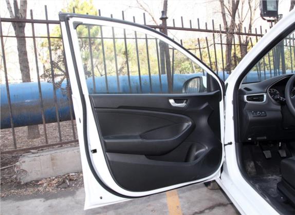 瑞纳 2020款 1.4L 手动GL焕新版 车厢座椅   前门板