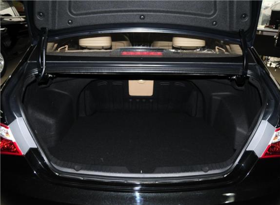 索纳塔 2011款 2.0L 自动豪华版 车厢座椅   后备厢