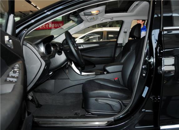 索纳塔 2013款 2.0L 自动领先版 车厢座椅   前排空间