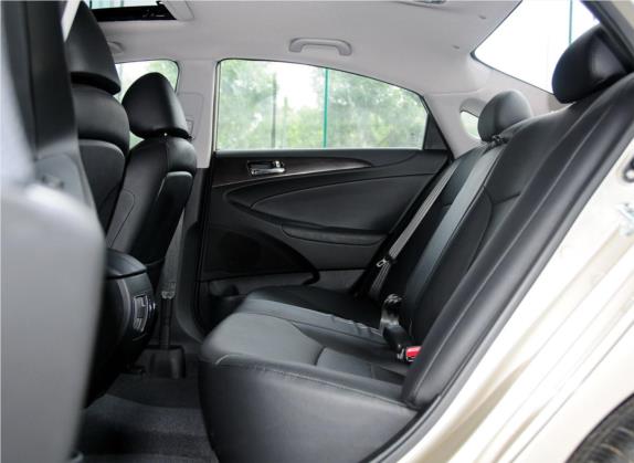 索纳塔 2013款 2.0L 自动豪华版 车厢座椅   后排空间