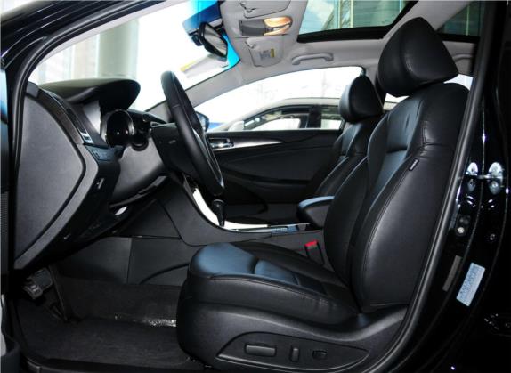 索纳塔 2013款 2.0L 自动至尊版 车厢座椅   前排空间