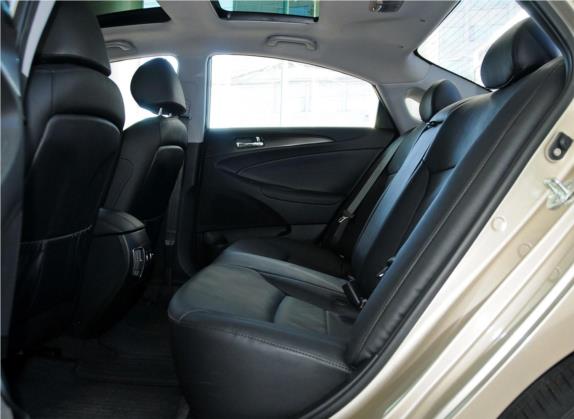索纳塔 2013款 2.4L 自动领先版 国IV 车厢座椅   后排空间