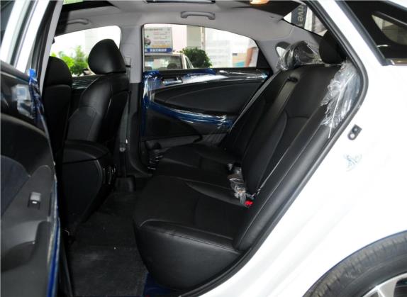 索纳塔 2013款 2.4L 自动豪华版 国IV 车厢座椅   后排空间