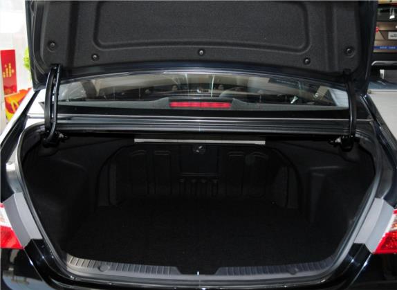 索纳塔 2013款 2.4L 自动豪华版 国V 车厢座椅   后备厢