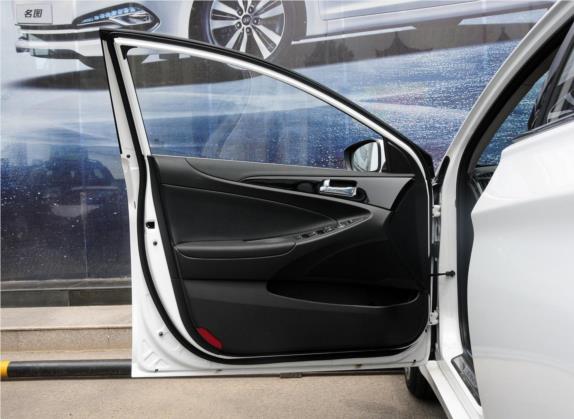 索纳塔 2014款 2.0L 自动尊贵版 车厢座椅   前门板
