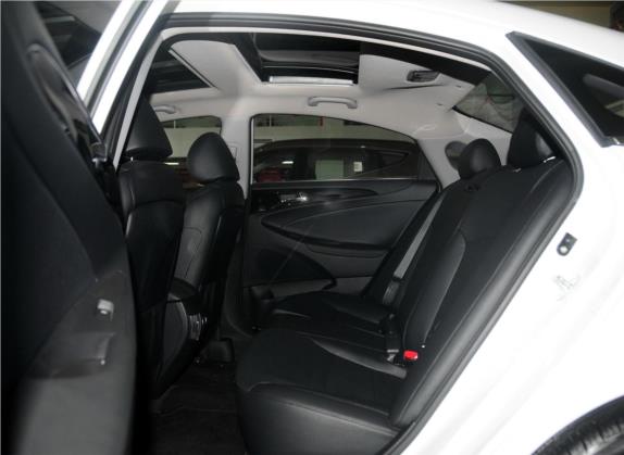 索纳塔 2014款 2.4L 自动领先版 国IV 车厢座椅   后排空间