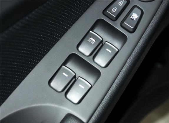 索纳塔 2014款 2.4L 自动领先版 国IV 车厢座椅   门窗控制