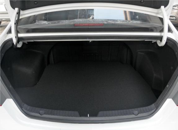 索纳塔 2014款 2.4L 自动豪华版 国IV 车厢座椅   后备厢